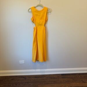 Elegant Backless Yellow Dress
